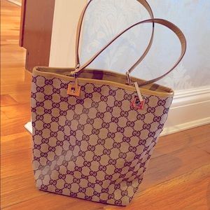 Authentic Gucci bucket bag